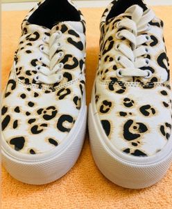 SUPERDRYLeopard Print Classic Lace-UpCasual Shoes