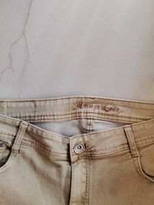 Beige Jeans