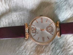 Elegant Women&#39;s Watch