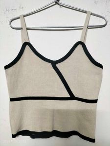 Chic Sleeveless Top