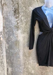 I. SEXY BLACK BODYCON