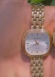 Swizzco Quartz Watch