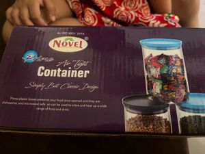 2 Air Tight Containers
