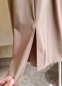 Chic Brown Midi Skirt with Side Pockets