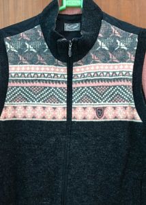 CROCODILE Vest Sweater