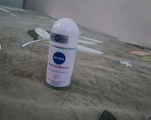 Nivea Pearl Beauty Deodorant