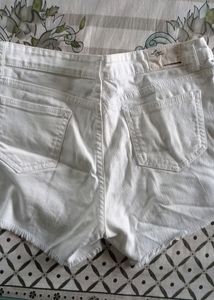 White Shorts For Waist 28-30
