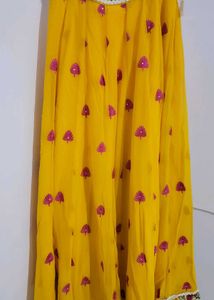 Yellow Lahenga Choli Set With Magenta Embroidery