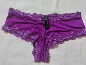 Set Of Victoria&#39;s