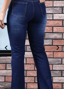 Full length midwash flared jeans