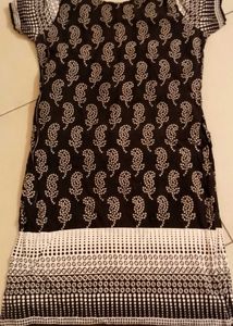 Paisley Print Kurtha
