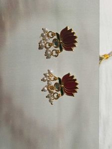 Lotus Pearl Necklace