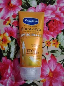 Vaseline Gluta Hya - Sunscreen 💛🌞