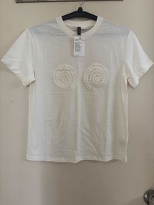 MOTIF H&amp;M DETAILED T-SHIRT