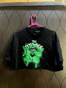 Utopia Life Graphic Crop Top