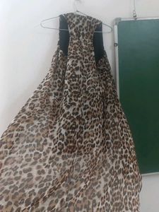 One Srug Style Top With Chitta Print