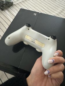 PS 4