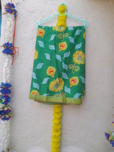 NEW.GREEN SAREE WITH RUNNING BLOUSE