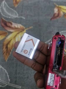 Sony Cybershot Camera without  any scrach