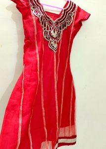 ♥️New Red A-line Embroidered Patch Kurti With Pant