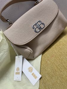 Chic Beige Handbag