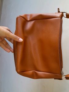 (No flaws at all 😀) Slingbag