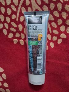 Garnier Vitamin C Serum Face Wash Brightening Tan