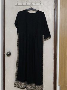 Elegant Embroidered Kurta