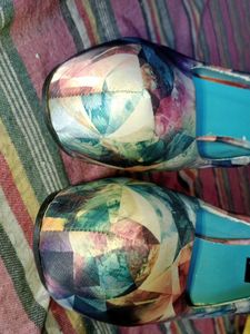 Colorful Heels it can be negotiated