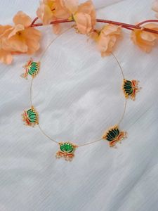 Invisible Chain