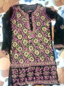Chikankari kurti