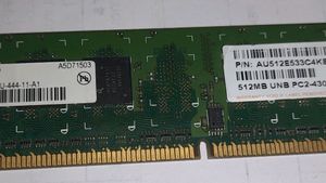 RAM 512 MB