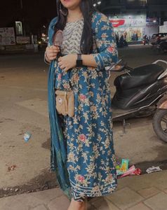 Floral Print Naira Suit Set With Dupatta