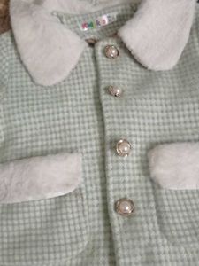 Cute Girl&#39;s Checkered Jacket