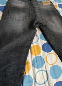 I Want To Sell Jeans Pant