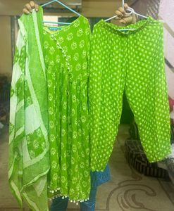 Angarakha Pure Cotton Green Printed Kurta Set
