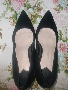 Dorothy Perkins Black suede Heels
