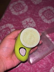 Himalaya Face Massager Works W 2small Batteries