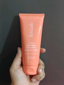 Foxtale Super Glow Facewash