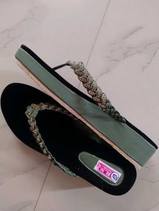 Stylish Women&#39;s Sandals