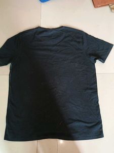 Half Sleeves,Black Tshirt