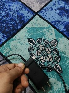 Motorola Charger - Like New68W with original cable