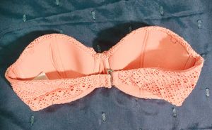 H&amp;M Crochet strapless Bra