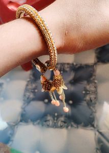 Elegant Gold-Tone Bangle Bracelet