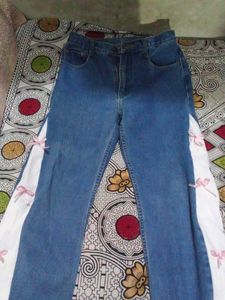 Cute Jeans with Ribbon Detail