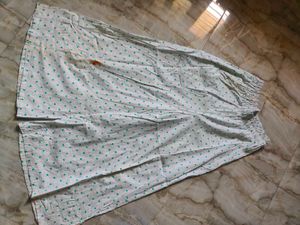 Green &amp; White Printed Fabric