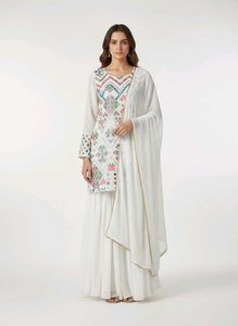 Elegant Embroidered Kurta Set