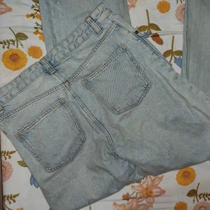 Light Wash Ripped Denim Jeans