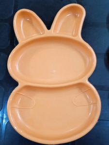 Combo Bunny Shaped Plastic Plates