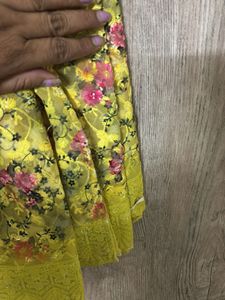 Elegant Floral Saree for Festive Occasions